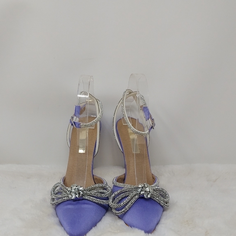 Elegant Lavender Pointed-Toe Heels with Crystal Bow
